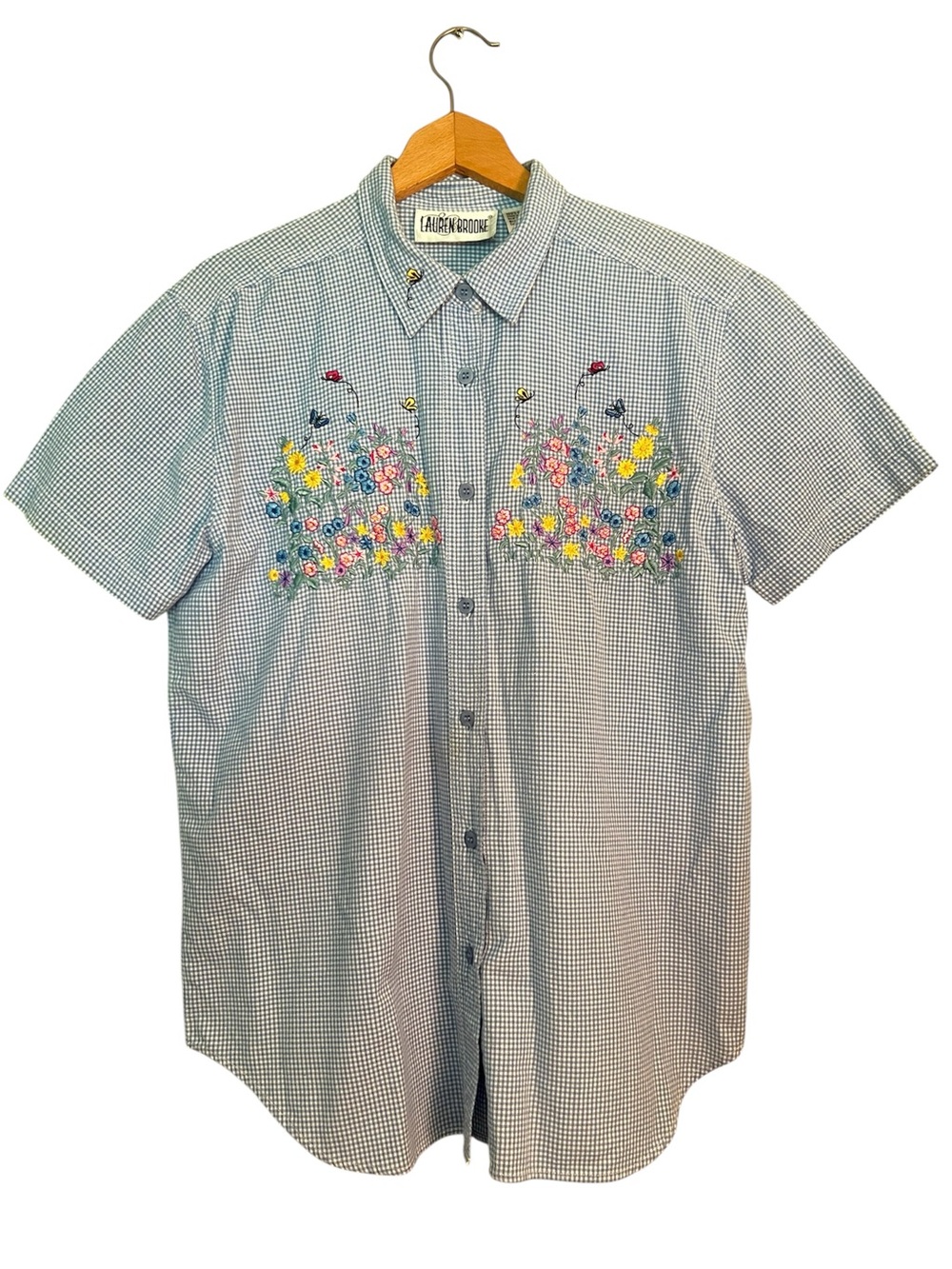 Vintage 90’s Cottagecore Embroidered Floral Button Down Short Sleeve Shirt M